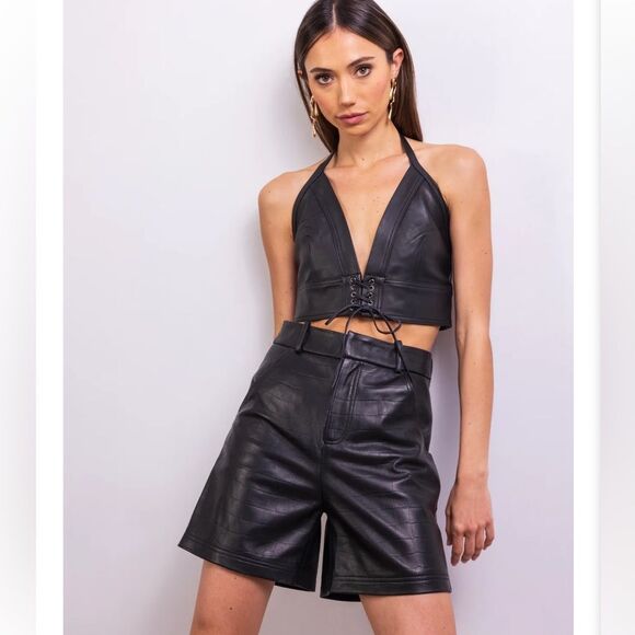 NWT Lisa Maree That Soul Sound Leather Shorts in Cream Patent Leather XS - Picture 14 of 14